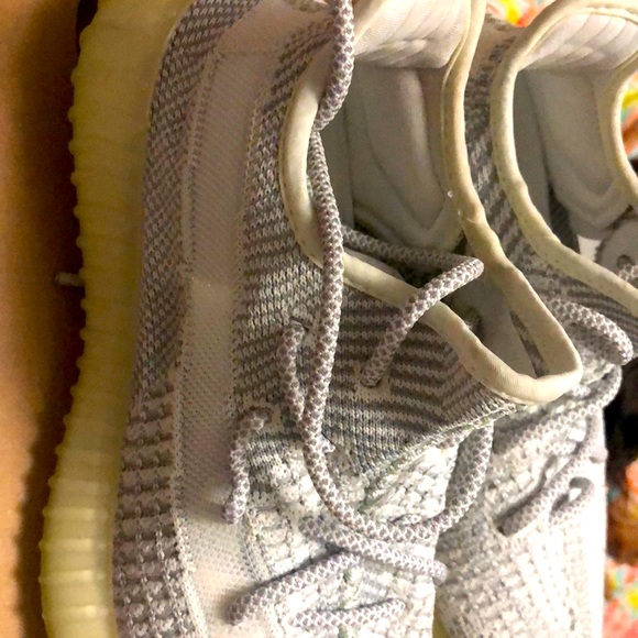 Gray & White Yeezy size 6.5 main image 4